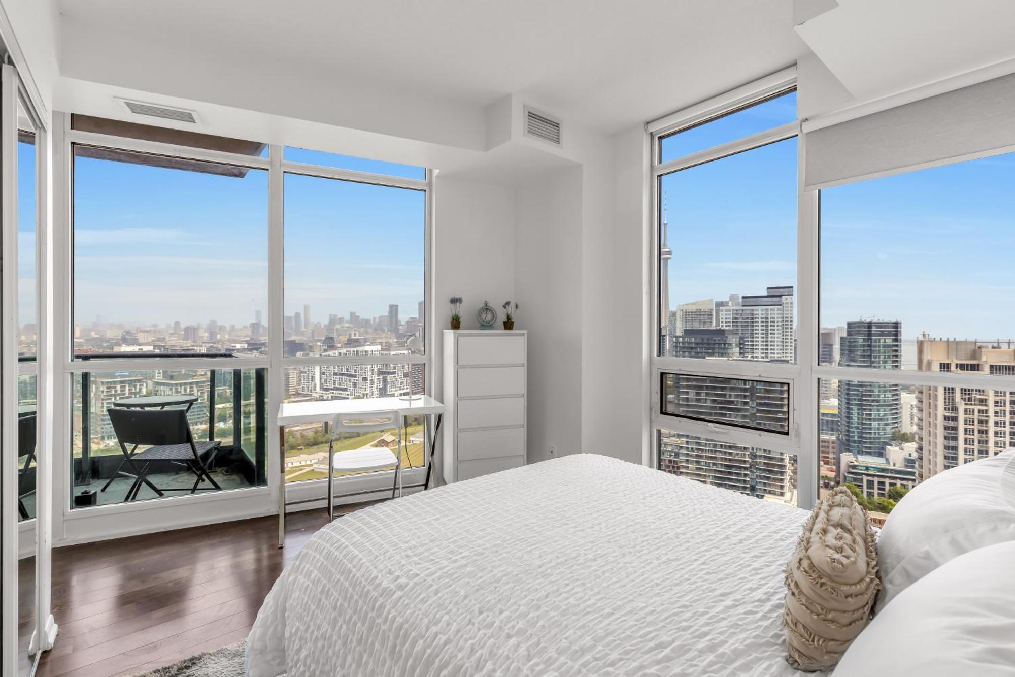 2 Bedroom Waterfront Condo Downtown W/ Free Parking Τορόντο Εξωτερικό φωτογραφία