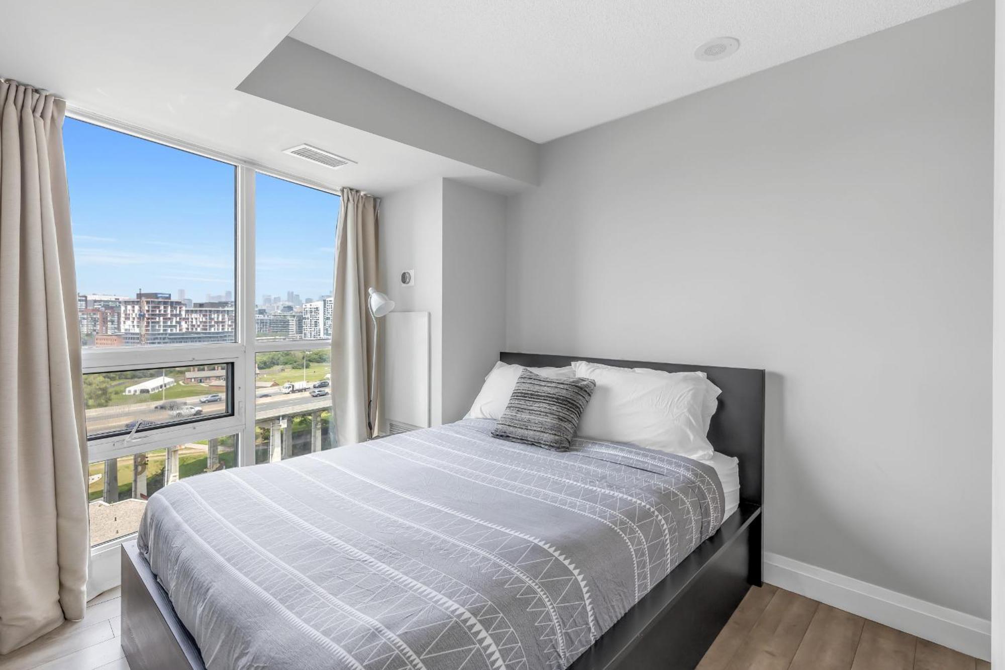 2 Bedroom Waterfront Condo Downtown W/ Free Parking Τορόντο Εξωτερικό φωτογραφία