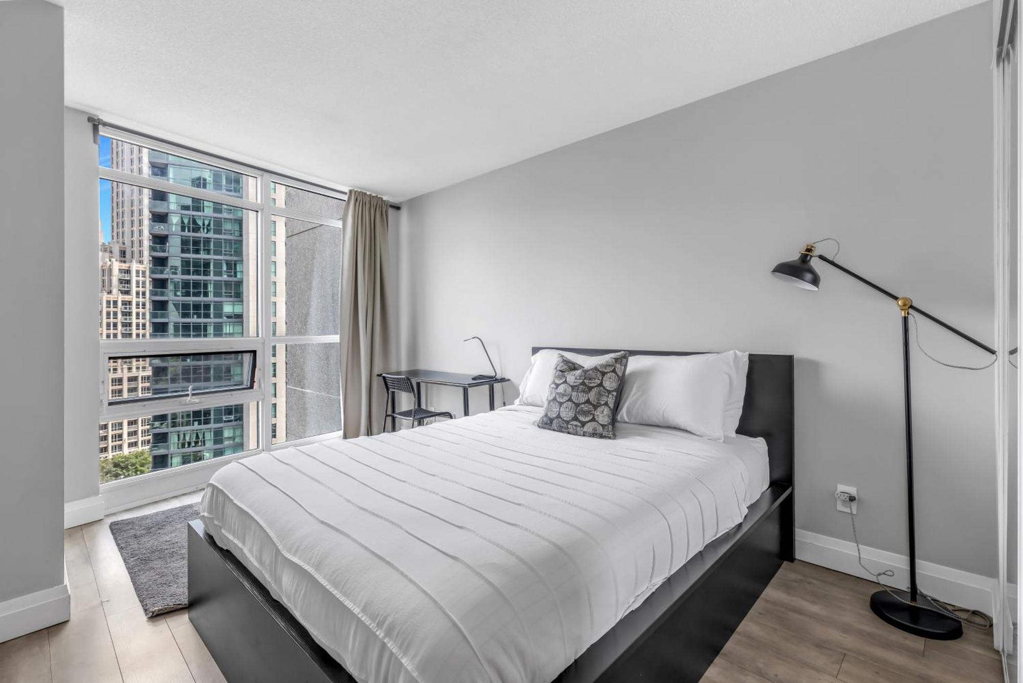2 Bedroom Waterfront Condo Downtown W/ Free Parking Τορόντο Εξωτερικό φωτογραφία